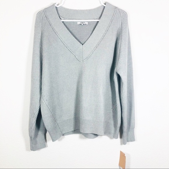 🔥SALE🔥 FRNCH Paris gray sweater Sm/Med - Picture 3 of 10